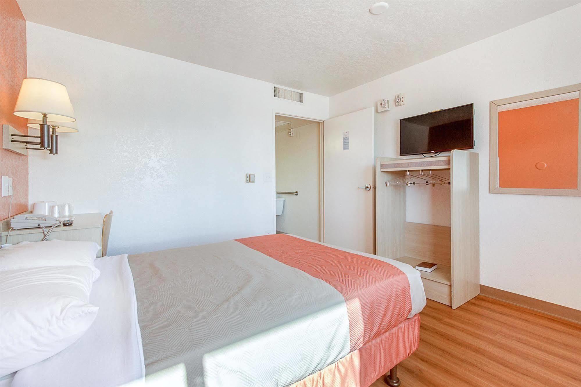 Motel 6-Phoenix, Az - North Bell Road Kültér fotó