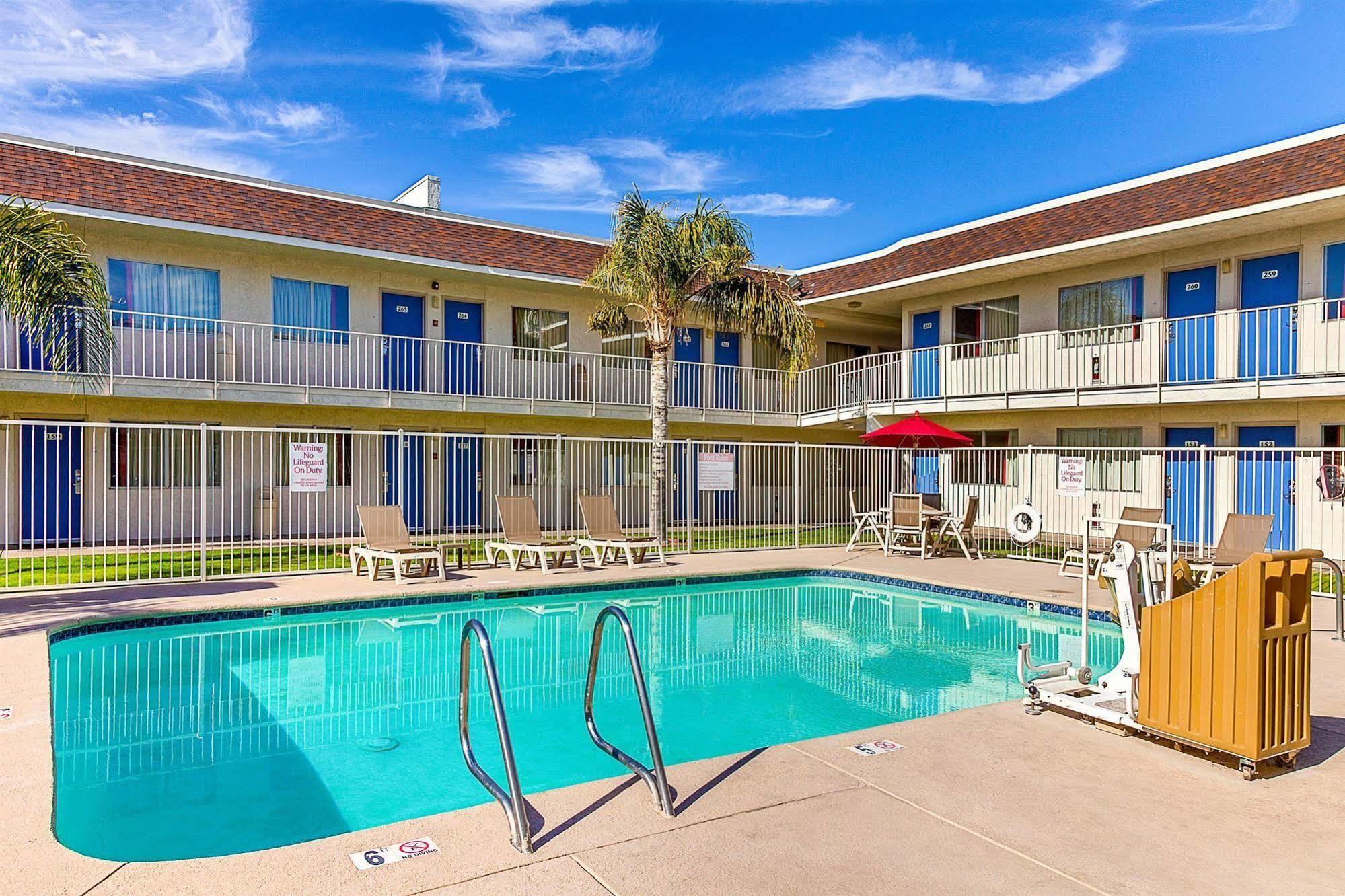 Motel 6-Phoenix, Az - North Bell Road Kültér fotó